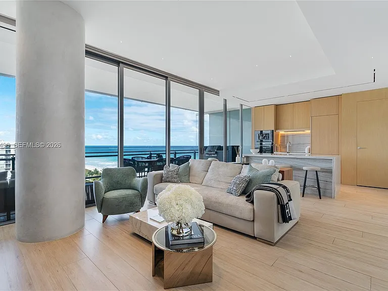 8701 Collins Ave #1103 — Photo 4