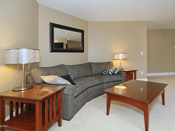 5th image of 115 Lynwood Dr