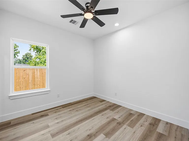8531 Rinn St #A — Photo 16