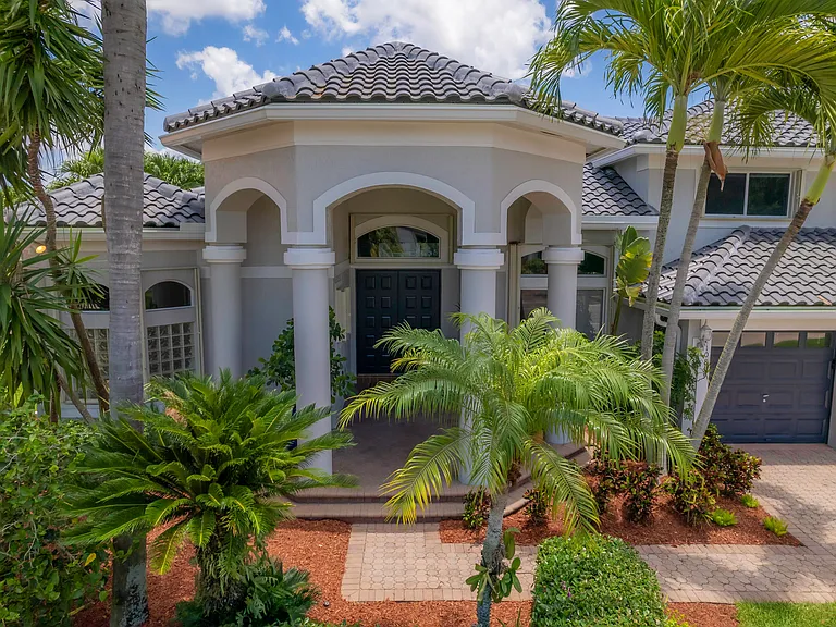 10849 Bal Harbor Dr — Photo 5