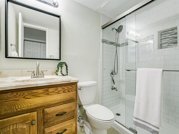 5th image of 3605 Berrywood Cir