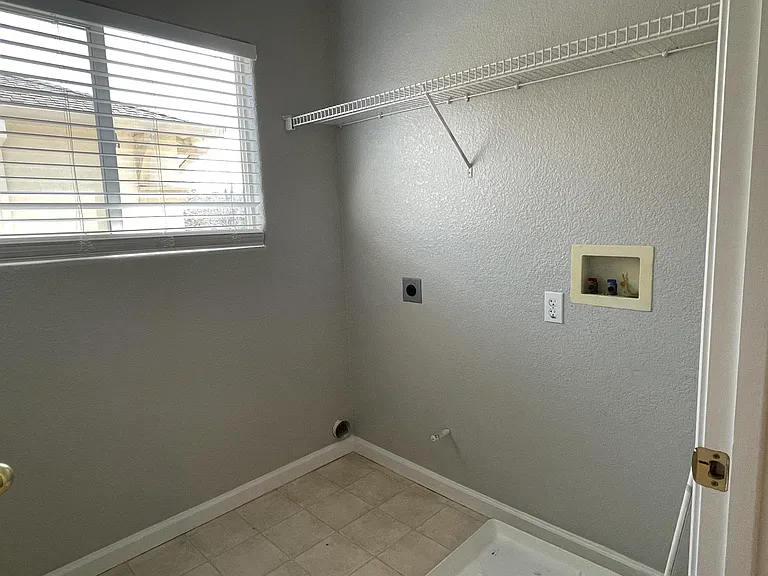 4117 Rogers Canyon Rd — Photo 12