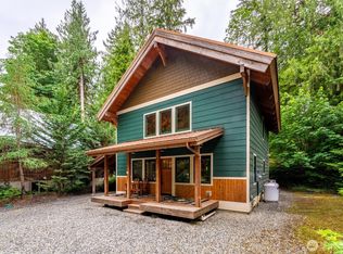 14058 Canyon Ln, Glacier, WA 98244