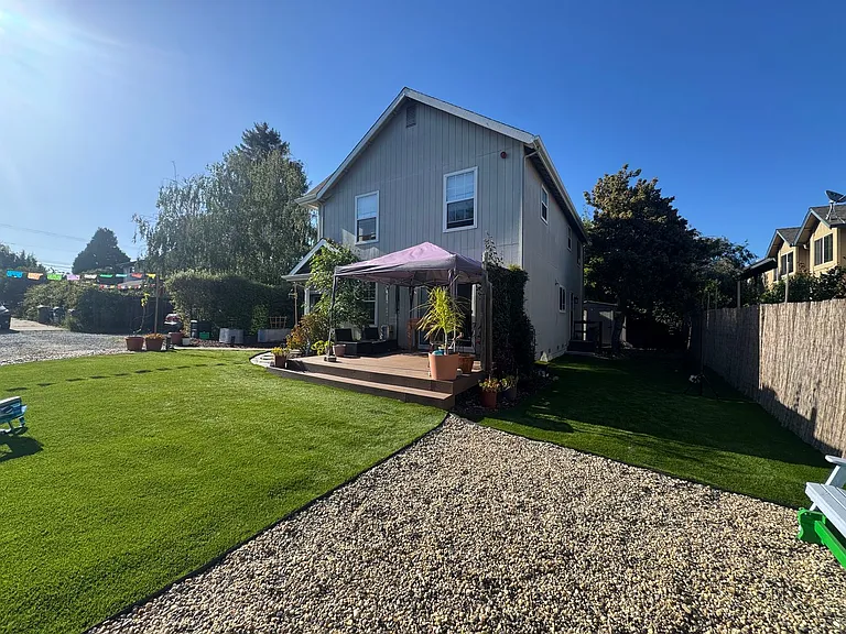 2436 Paul Minnie Ave — Photo 4
