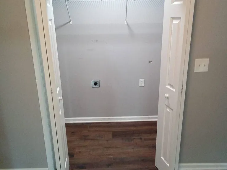 3338 Barfield Dr — Photo 6