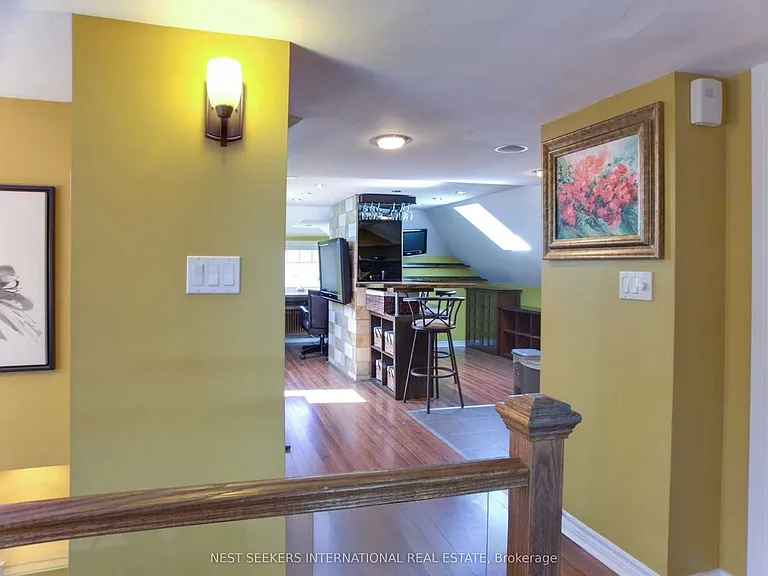 250 Saint Clair Ave E #2 — Photo 9
