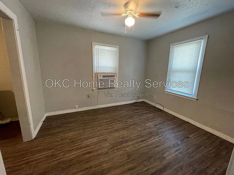 3509 S Blackwelder Ave — Photo 5