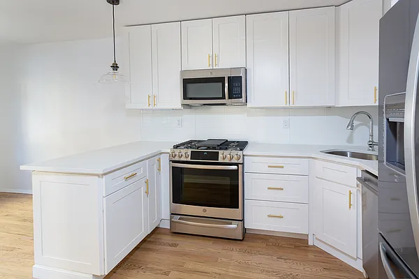 Rented by Keller Williams NYC | media 4