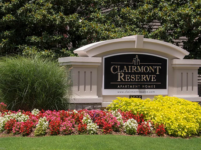 Clairmont Reserve Apartment Homes — Photo 38