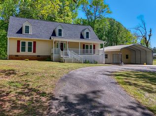 722 Cypress Point Dr, Chappells, SC 29037