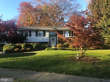 10300 Wood Rd Fairfax Va 22030 Zillow