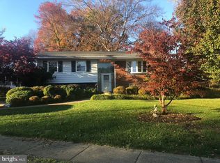 10300 Wood Rd, Fairfax, VA 22030