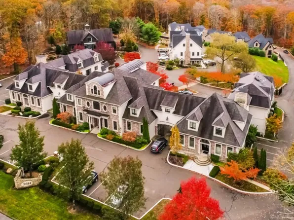 2614 Boston Post Rd #32AL, Guilford, CT 06437