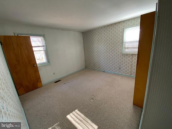 5th image of 7721 Ford Dr
