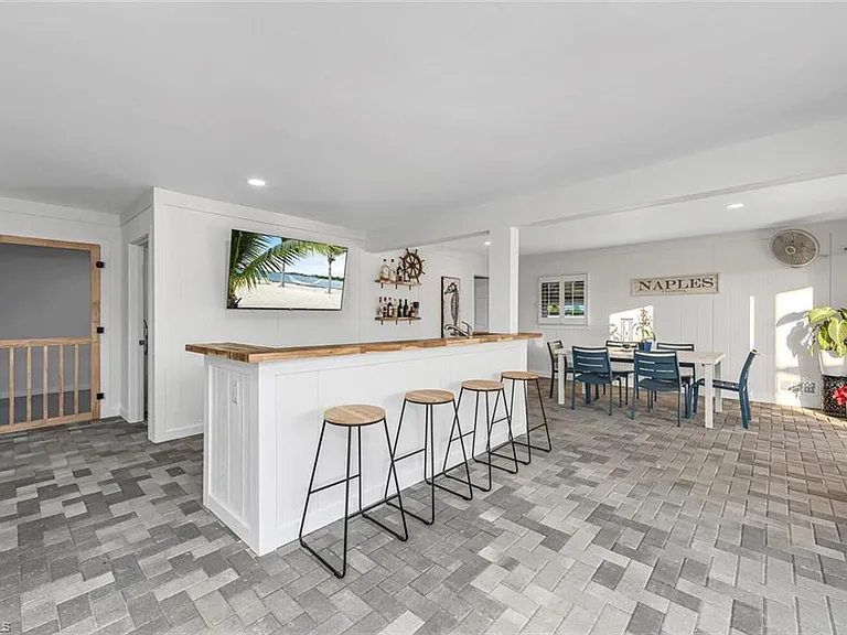 2736 Gulfview Dr — Photo 21