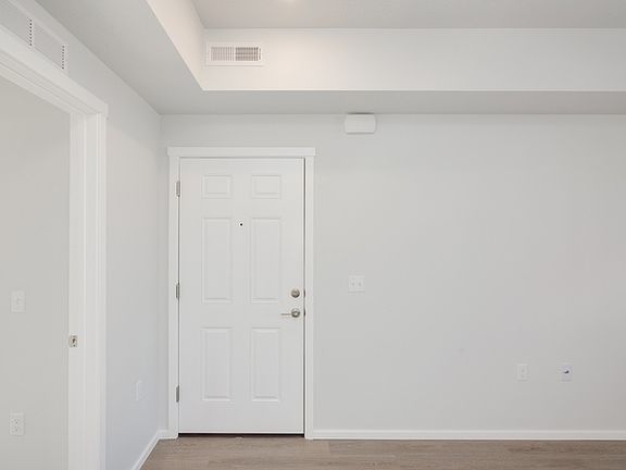 2nd image of 5103 Farnum Ln #202-F202