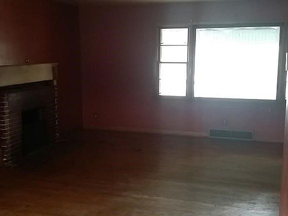 5th image of 277 S Main St