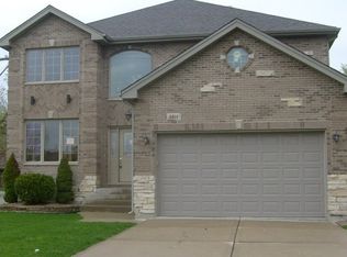 9811 S Melvina Ave, Oak Lawn, IL 60453