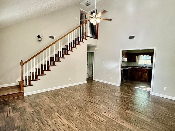 3rd image of 2529 Bahama Dr