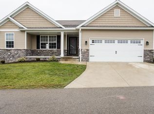 937 Crockett Cir, Canal Fulton, OH 44614