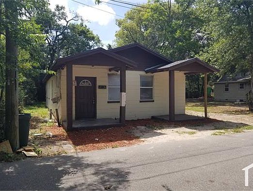 2nd image of 3414 Plateau St