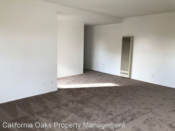 3rd image of 763 Sidonia Ave