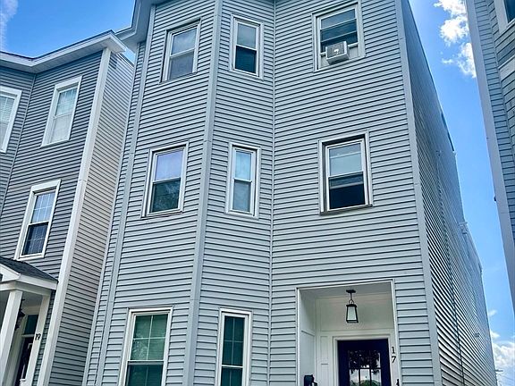 2nd image of 17 M St