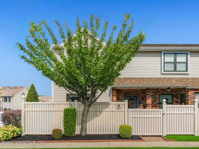 66 Gina Ct, Staten Island, NY, 10314