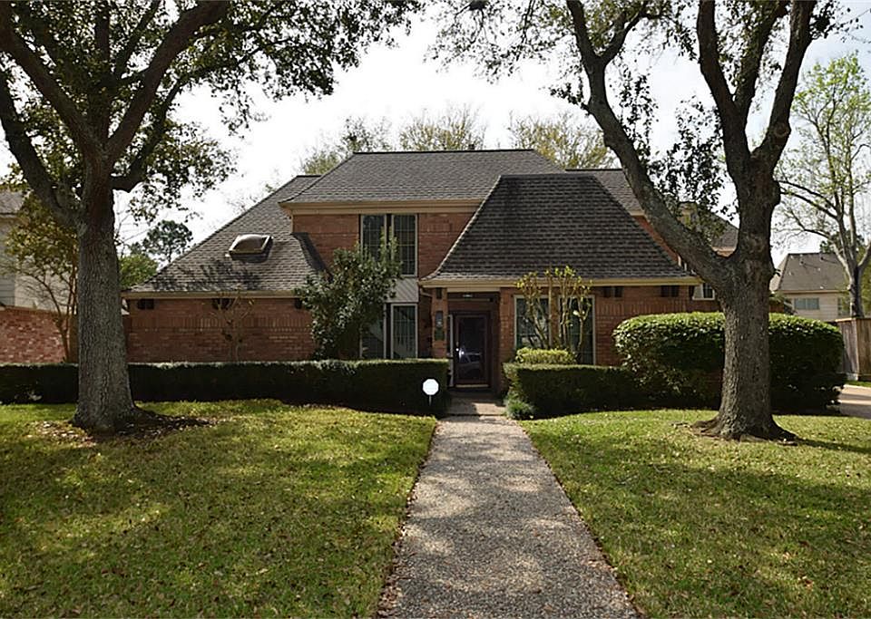 2nd image of 20631 Hannington Ln