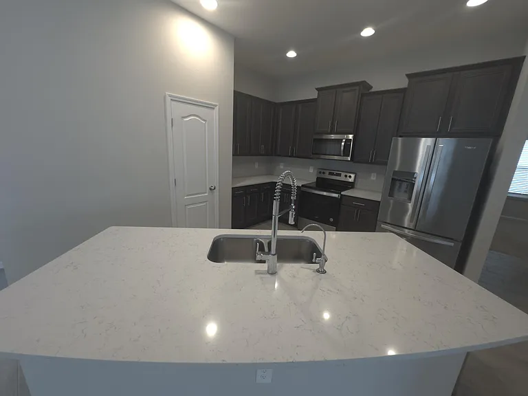 7816 Island Fox Rd — Photo 19