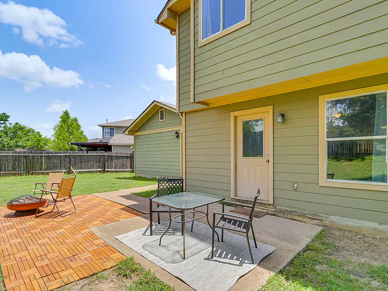 11304 Hungry Horse Dr — Photo 3