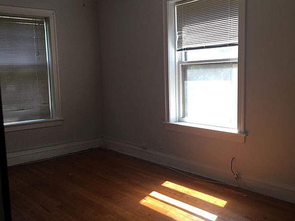 3rd image of 1440 W North Shore Ave #2E
