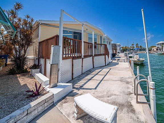 5th image of 701 Spanish Main Dr #273