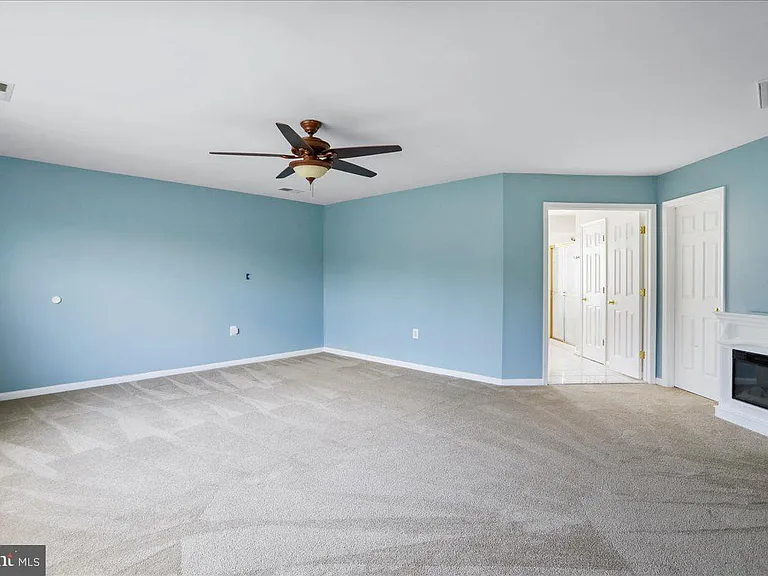 319 Morlyn Dr — Photo 35