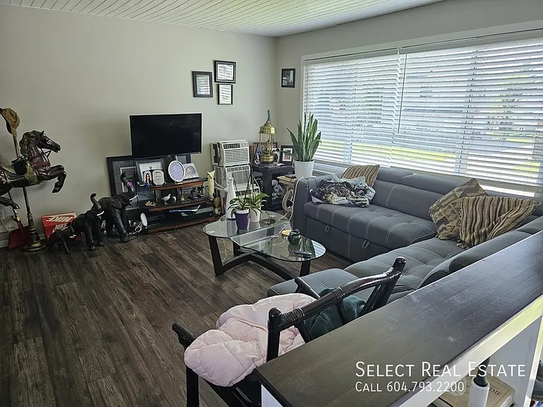 9170 Coote St #B — Photo 17