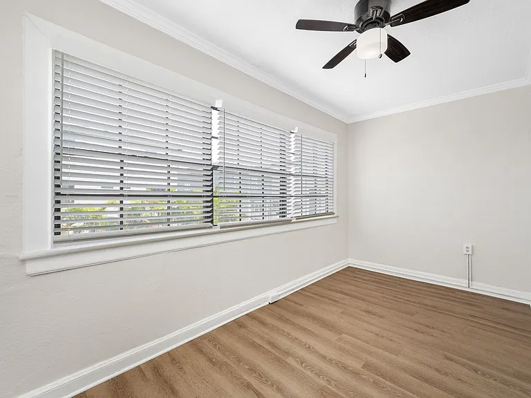 517 Columbia Dr — Photo 29
