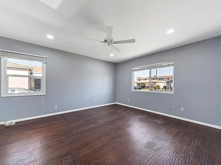 15517 Thornlake Ave — Photo 14