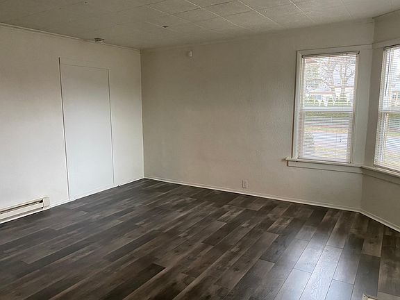 3rd image of 2303 N Wall St APT 1