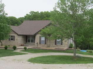 25832 Shepard Glen Ln, Warrenton, MO 63383