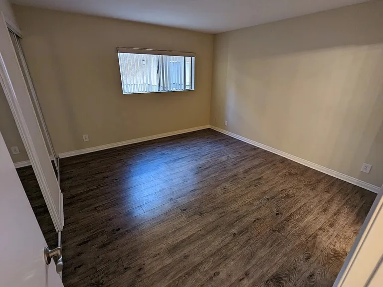 225 W Verdugo Ave #114 — Photo 12