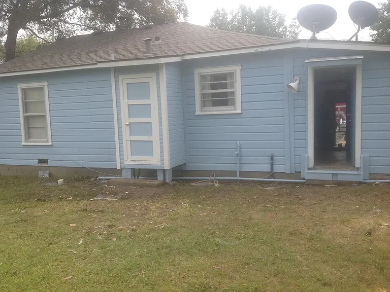 1423 E Thomas St — Photo 11