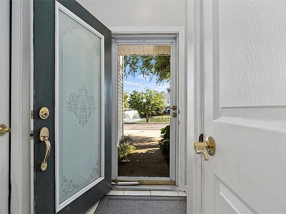 3rd image of 4975 Kemps Lake Dr