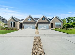 16560 Kayla Dr, Lemont, IL 60439