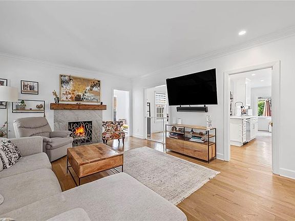 5th image of 346 Redland Rd NW