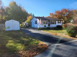 5 Cambridge Rd, Nashua, NH 03062