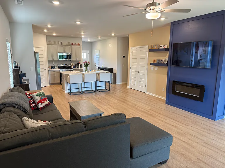 25327 Evanford Dr — Photo 8