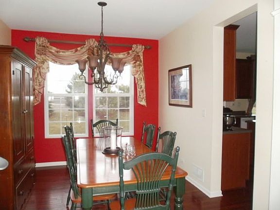 4th image of 3204 Drury Ln