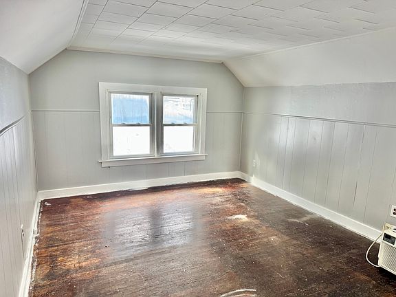 3rd image of 54-56 N Main St #3