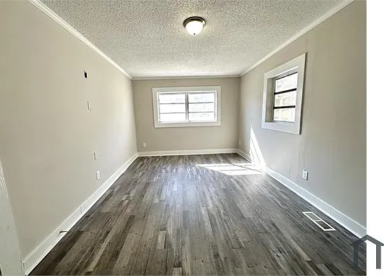 4 bed, 1355 sqft, $1,000 — Photo 3