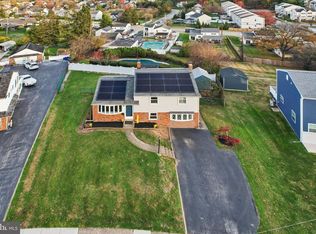 1211 Woodside Rd, Conshohocken, PA 19428